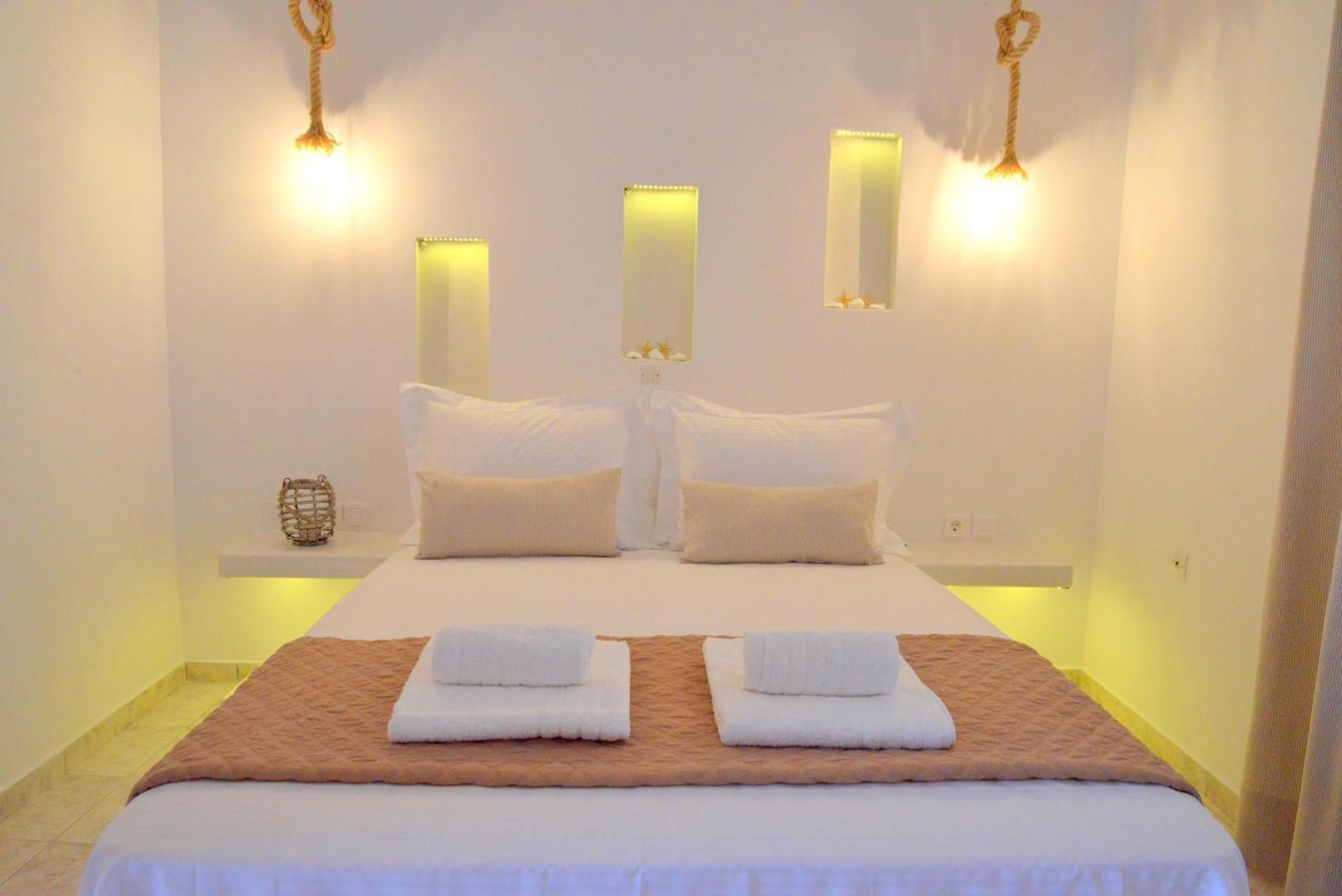 Niki Rooms Adamantas  Room photo